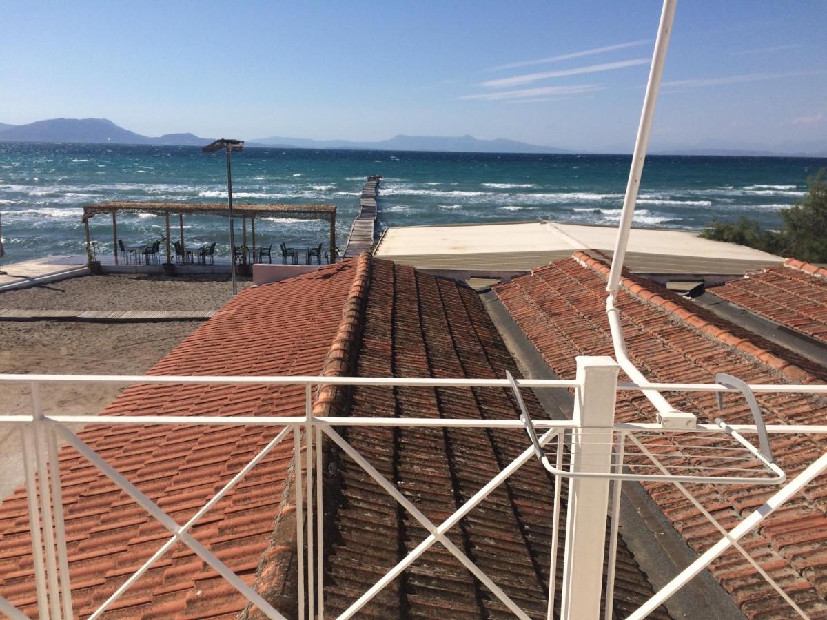 Petrakis Beach Lefkimi Extérieur photo