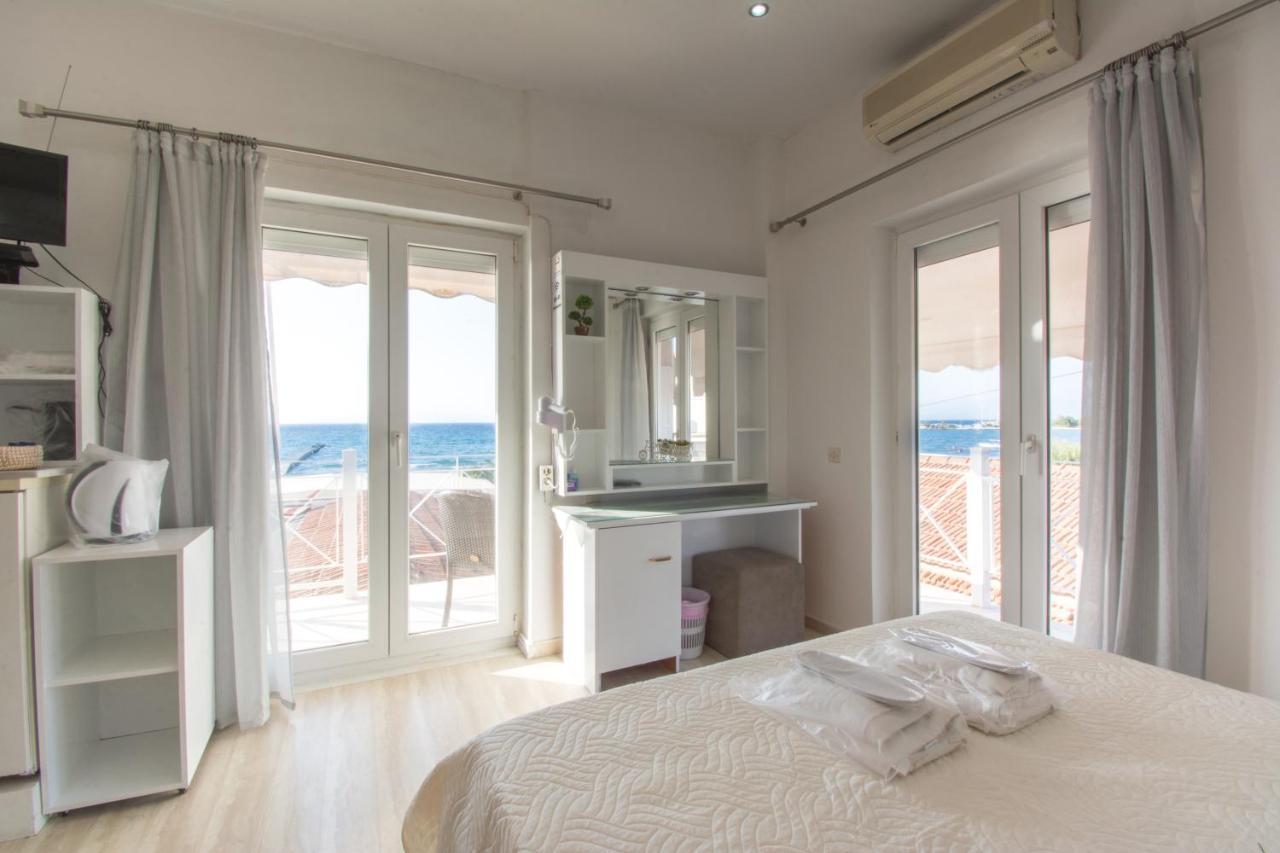 Petrakis Beach Lefkimi Extérieur photo
