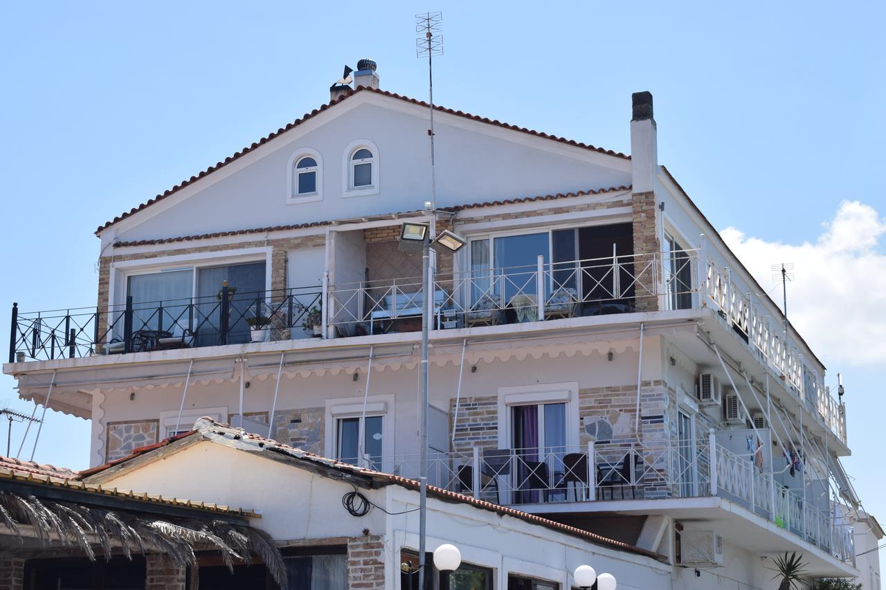 Petrakis Beach Lefkimi Extérieur photo