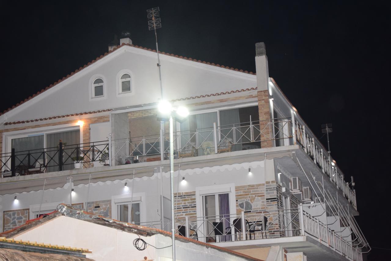 Petrakis Beach Lefkimi Extérieur photo